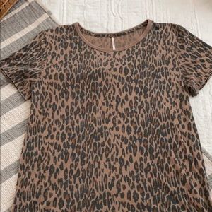 Free People size medium leopard print T